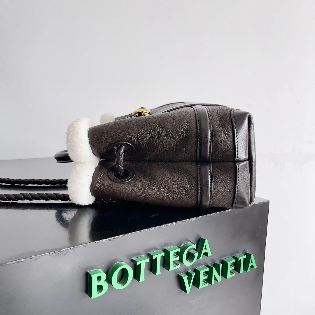 All categories 💚 Authentic bags 💚 BV 2025 new BV crossbody bag